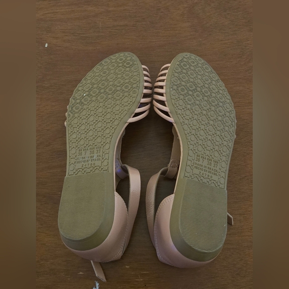 Dakota Pink Open Toe Sandals with Silver Embellishment Size 7 Like New! - Picture 8 of 8